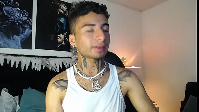 Snapshot of JuanCamiilo_66 chatting on 4, 1, 2025 JuanCamiilo 66 online show from 4, 1, 2025