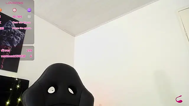 Snapshot of JuanCamiilo_66 chatting on 3, 2, 2025 JuanCamiilo 66 online show from 3, 2, 2025