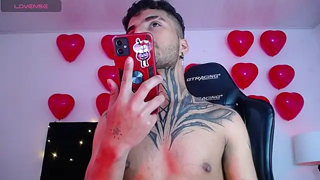 Snapshot of JuanCamiilo_66 chatting on 14, 2, 2025 JuanCamiilo 66 online show from 14, 2, 2025