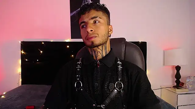 Snapshot of JuanCamiilo_66 chatting on 16, 2, 2025 JuanCamiilo 66 online show from 16, 2, 2025