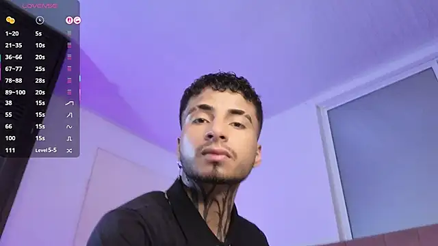 Snapshot of JuanCamiilo_66 chatting on 8, 11, 2025 JuanCamiilo 66 online show from 8, 11, 2025