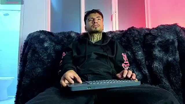 JuanCamiilo 66 online show from 11, 7, 2026