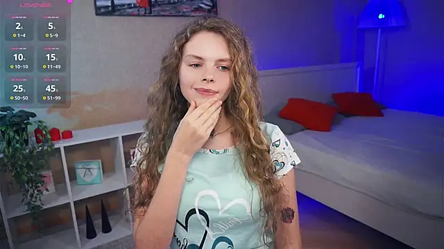 Snapshot of RayaNenlia chatting on 10, 2, 2025 RayaNenlia online show from 10, 2, 2025