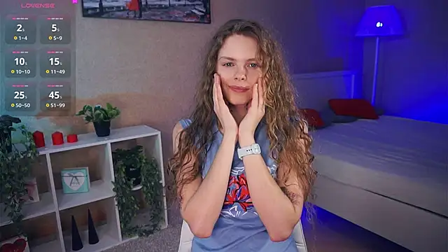 Snapshot of RayaNenlia chatting on 5, 3, 2025 RayaNenlia online show from 5, 3, 2025