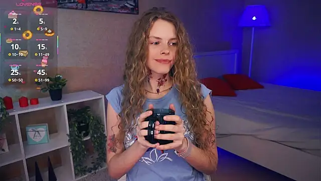 Snapshot of RayaNenlia chatting on 11, 3, 2025 RayaNenlia online show from 11, 3, 2025