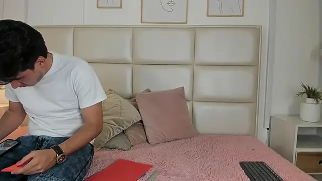 ZukyXYakihiro89 online show from 8, 1, 2025