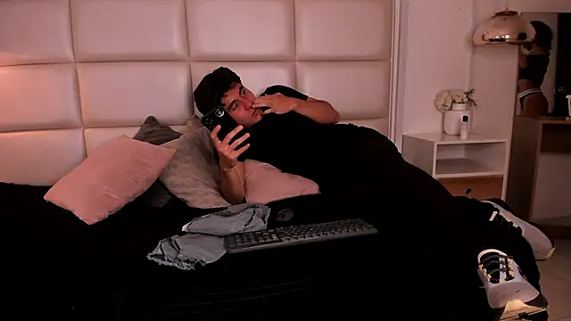 ZukyXYakihiro89 online show from 22, 1, 2025