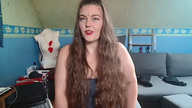 Snapshot of SherineDivine chatting on 16, 9, 2025 SherineDivine online show from 16, 9, 2025