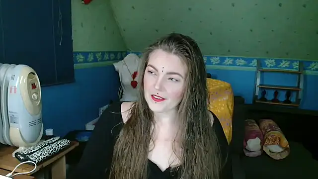 Snapshot of SherineDivine chatting on 22, 9, 2025 SherineDivine online show from 22, 9, 2025