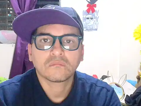 Snapshot of ClarkGiven chatting on 18, 12, 2025 ClarkGiven online show from 18, 12, 2025