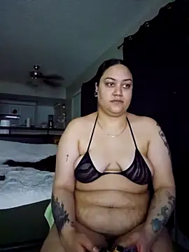 Snapshot of honeeyyy_pot chatting on 19, 12, 2025 honeeyyy pot online show from 19, 12, 2025