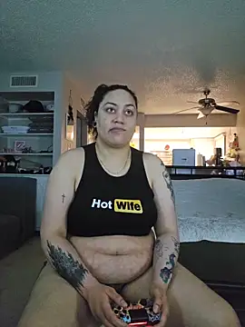 Snapshot of honeeyyy_pot chatting on 1, 2, 2026 honeeyyy pot online show from 1, 2, 2026