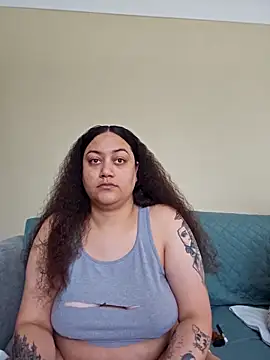 Snapshot of honeeyyy_pot chatting on 16, 3, 2026 honeeyyy pot online show from 16, 3, 2026