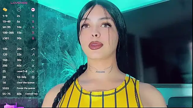 Emmaa Saenz  online show from 8, 10, 2025