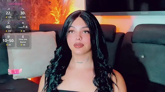 Snapshot of Emmaa_Saenz_ chatting on 18, 5, 2026 Emmaa Saenz online show from 18, 5, 2026