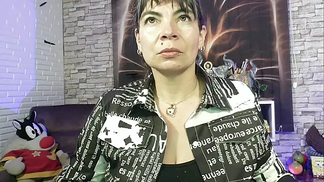 Snapshot of charlotedoll chatting on 11, 9, 2025 charlotedoll online show from 11, 9, 2025