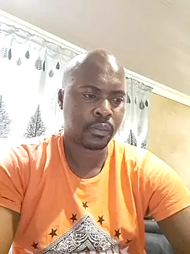 Snapshot of Lows2112 chatting on 6, 11, 2025 Lows2112 online show from 6, 11, 2025