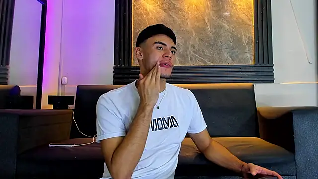 Snapshot of liam_genner_ chatting on 3, 12, 2025 liam genner online show from 3, 12, 2025