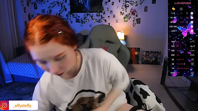 CallMeEffy1 online show from 22, 1, 2025