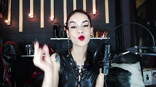 Snapshot of Liilith_goddess_ chatting on 8, 12, 2024 Liilith goddess online show from 8, 12, 2024