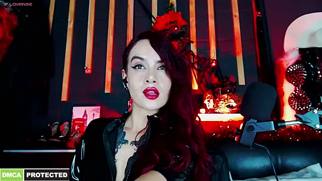 Snapshot of Liilith_goddess_ chatting on 15, 12, 2025 Liilith goddess online show from 15, 12, 2025