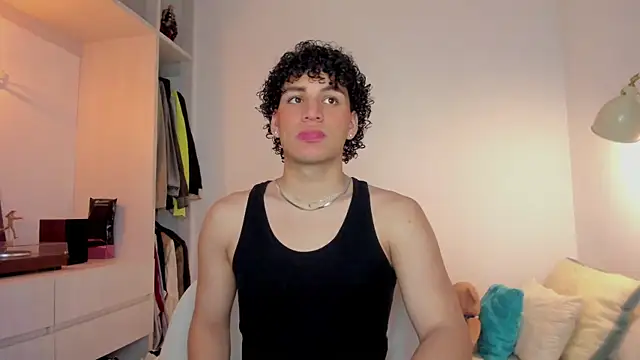 Snapshot of Curlblue chatting on 27, 11, 2025 Curlblue online show from 27, 11, 2025