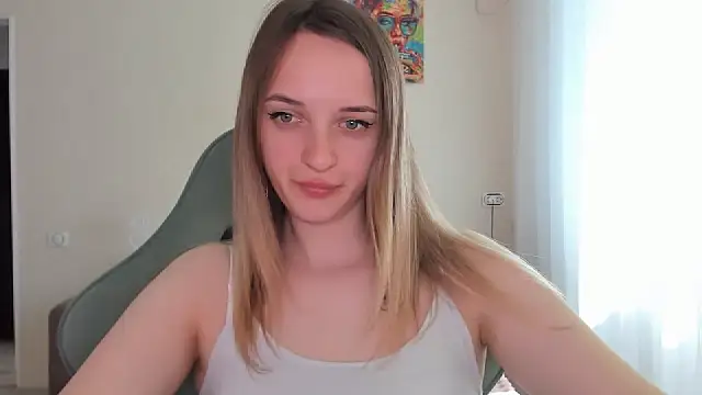 Snapshot of RouseReed chatting on 19, 4, 2026 RouseReed online show from 19, 4, 2026