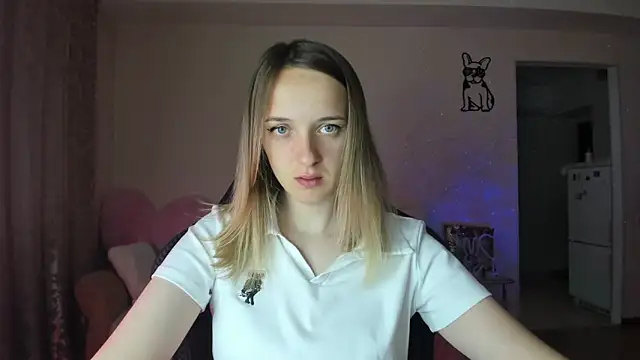 Snapshot of RouseReed chatting on 15, 6, 2026 RouseReed online show from 15, 6, 2026