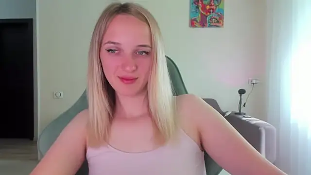 Snapshot of RouseReed chatting on 11, 7, 2026 RouseReed online show from 11, 7, 2026