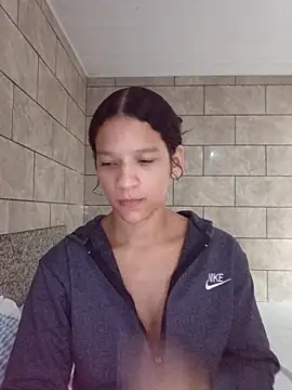 Snapshot of By_Aninha chatting on 12, 5, 2026 By Aninha online show from 12, 5, 2026