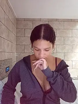 Snapshot of By_Aninha chatting on 12, 5, 2026 By Aninha online show from 12, 5, 2026