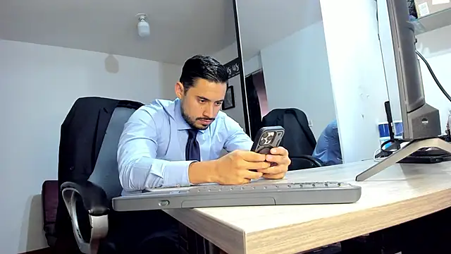 Snapshot of thesexlawyer1 chatting on 29, 10, 2025 thesexlawyer1 online show from 29, 10, 2025