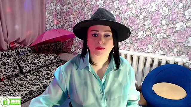 Snapshot of Julia-ru chatting on 1, 2, 2025 Julia-ru online show from 1, 2, 2025