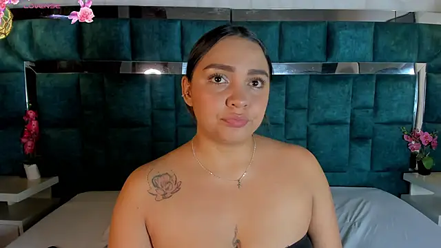 Snapshot of Abril_Gomez06 chatting on 22, 4, 2026 Abril Gomez06 online show from 22, 4, 2026