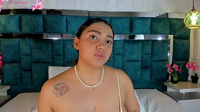 Snapshot of Abril_Gomez06 chatting on 21, 5, 2026 Abril Gomez06 online show from 21, 5, 2026