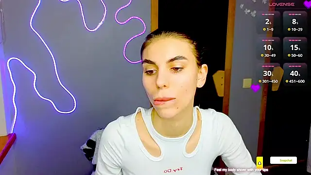 Snapshot of EmmyGreans chatting on 4, 2, 2025 EmmyGreans online show from 4, 2, 2025