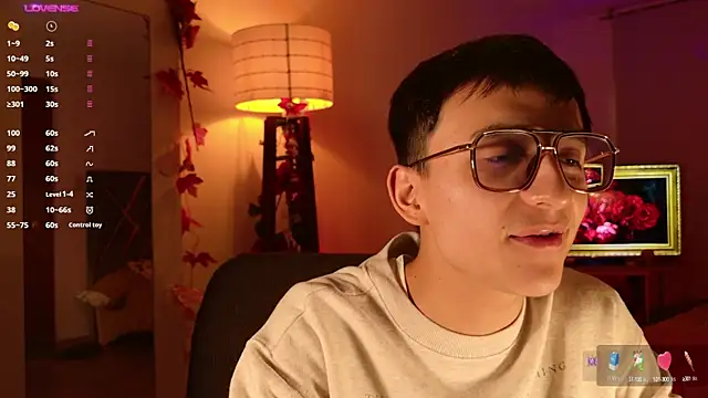 Snapshot of Mr_evan1 chatting on 30, 12, 2024 Mr evan1 online show from 30, 12, 2024