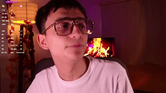 Snapshot of Mr_evan1 chatting on 3, 1, 2025 Mr evan1 online show from 3, 1, 2025