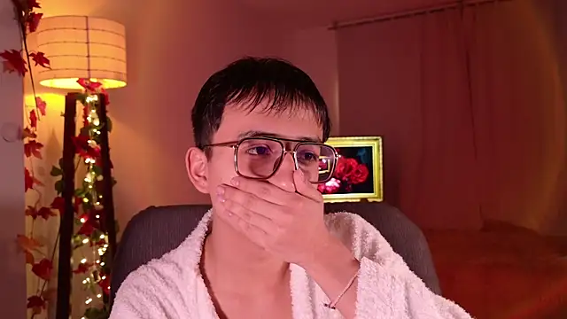 Snapshot of Mr_evan1 chatting on 4, 1, 2025 Mr evan1 online show from 4, 1, 2025