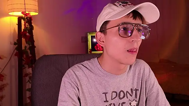 Snapshot of Mr_evan1 chatting on 5, 1, 2025 Mr evan1 online show from 5, 1, 2025