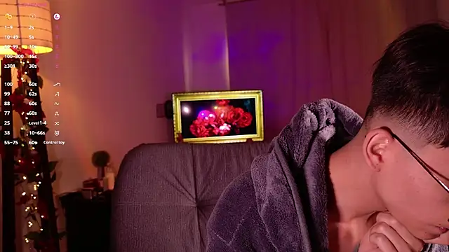 Snapshot of Mr_evan1 chatting on 10, 1, 2025 Mr evan1 online show from 10, 1, 2025