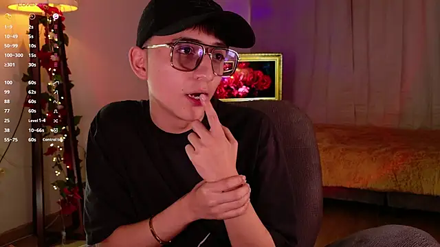 Snapshot of Mr_evan1 chatting on 11, 1, 2025 Mr evan1 online show from 11, 1, 2025