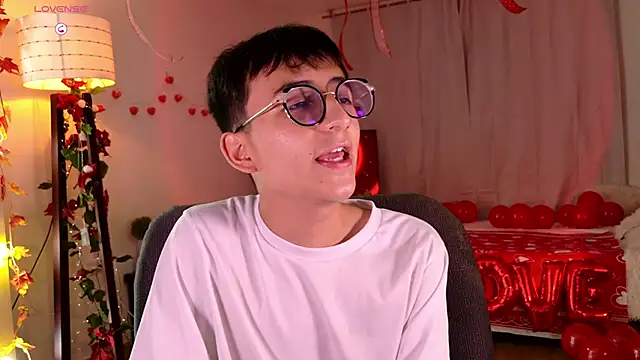 Snapshot of Mr_evan1 chatting on 14, 2, 2025 Mr evan1 online show from 14, 2, 2025