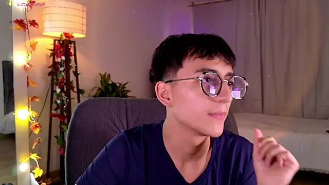 Snapshot of Mr_evan1 chatting on 8, 3, 2025 Mr evan1 online show from 8, 3, 2025