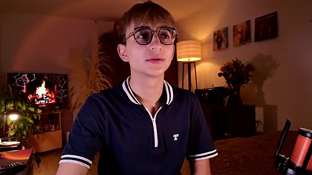 Snapshot of Mr_evan1 chatting on 21, 9, 2025 Mr evan1 online show from 21, 9, 2025