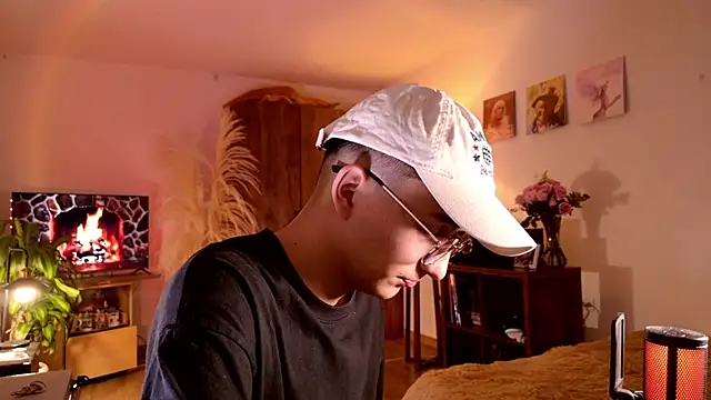 Snapshot of Mr_evan1 chatting on 4, 10, 2025 Mr evan1 online show from 4, 10, 2025