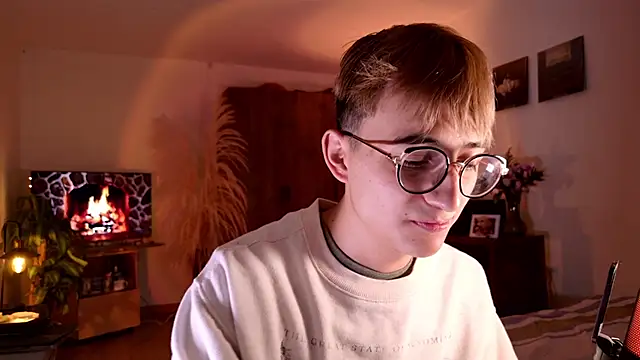 Snapshot of Mr_evan1 chatting on 13, 10, 2025 Mr evan1 online show from 13, 10, 2025