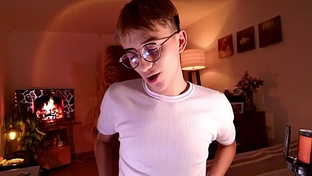 Snapshot of Mr_evan1 chatting on 15, 10, 2025 Mr evan1 online show from 15, 10, 2025