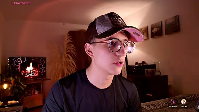 Snapshot of Mr_evan1 chatting on 16, 10, 2025 Mr evan1 online show from 16, 10, 2025