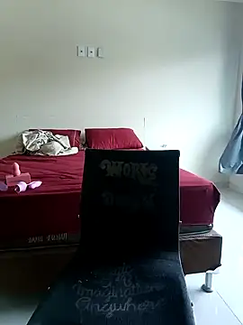 Escarlate4you  online show from 15, 1, 2025